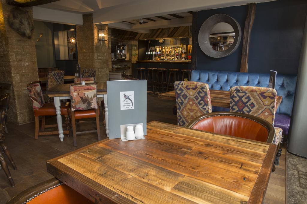 The Golden Pheasant Hotel Burford Esterno foto